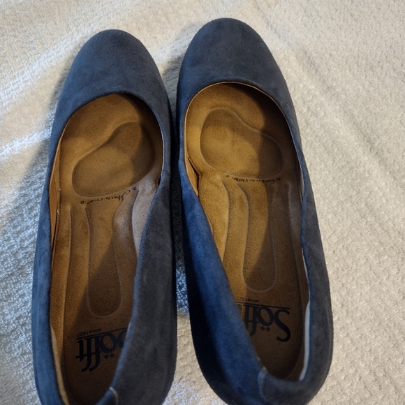 Sofft Madina Navy Suede 3 Inch Heels - Picture 10 of 11